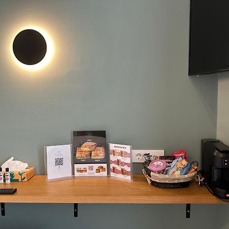 Belle Athenes - Luxury Rooms At Monastiraki Railway Station ภายนอก รูปภาพ