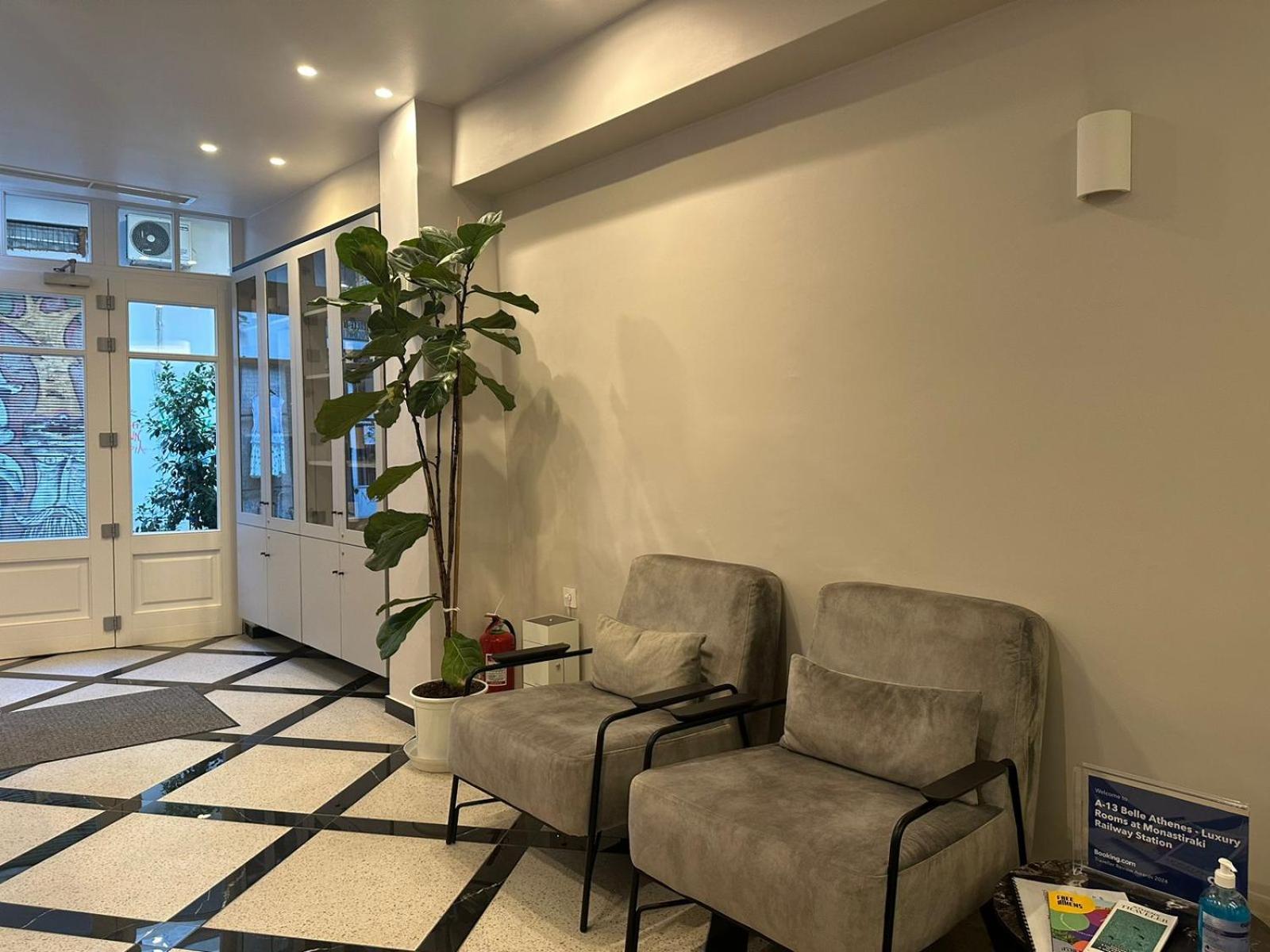Belle Athenes - Luxury Rooms At Monastiraki Railway Station ภายนอก รูปภาพ