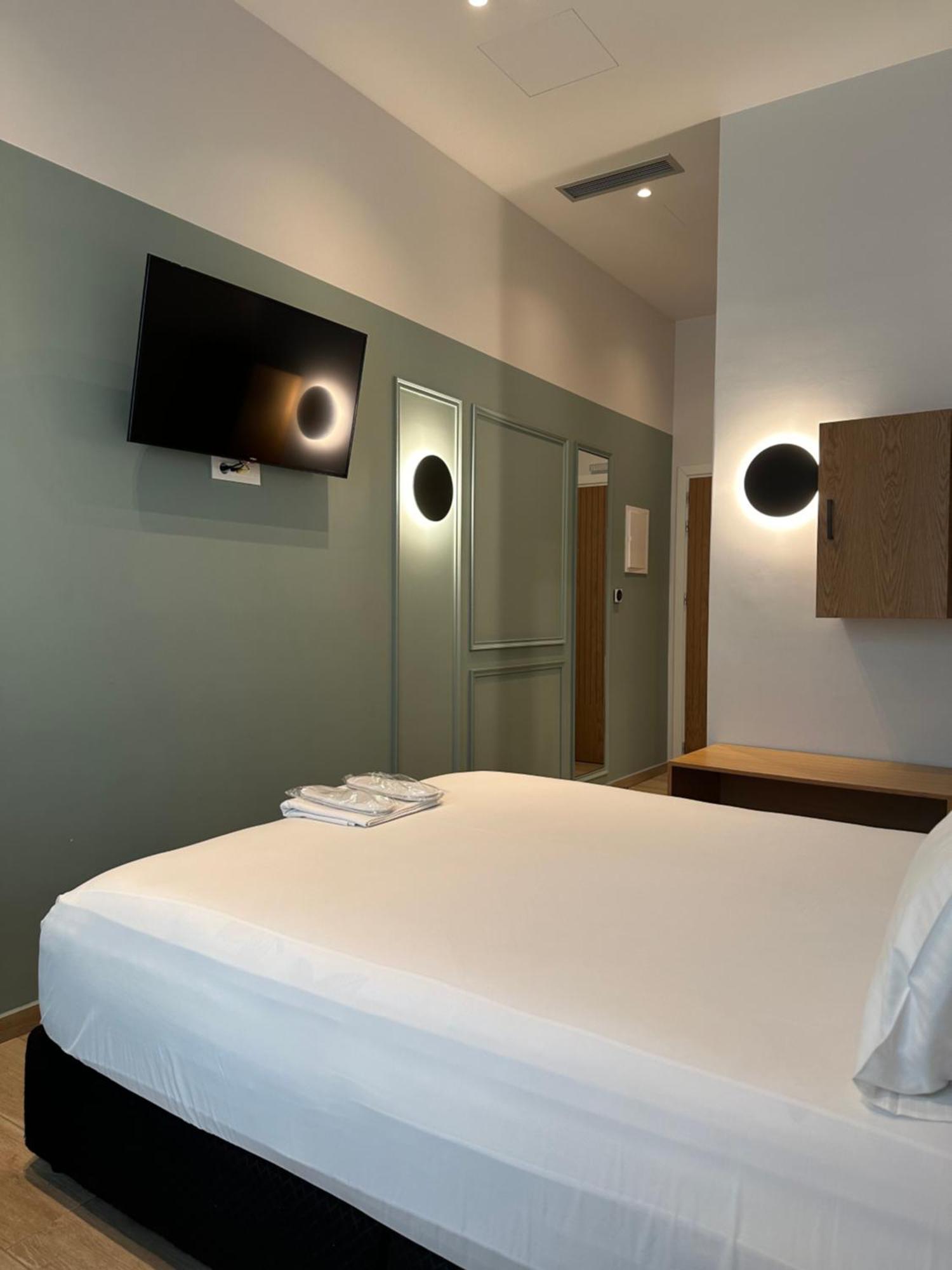 Belle Athenes - Luxury Rooms At Monastiraki Railway Station ภายนอก รูปภาพ