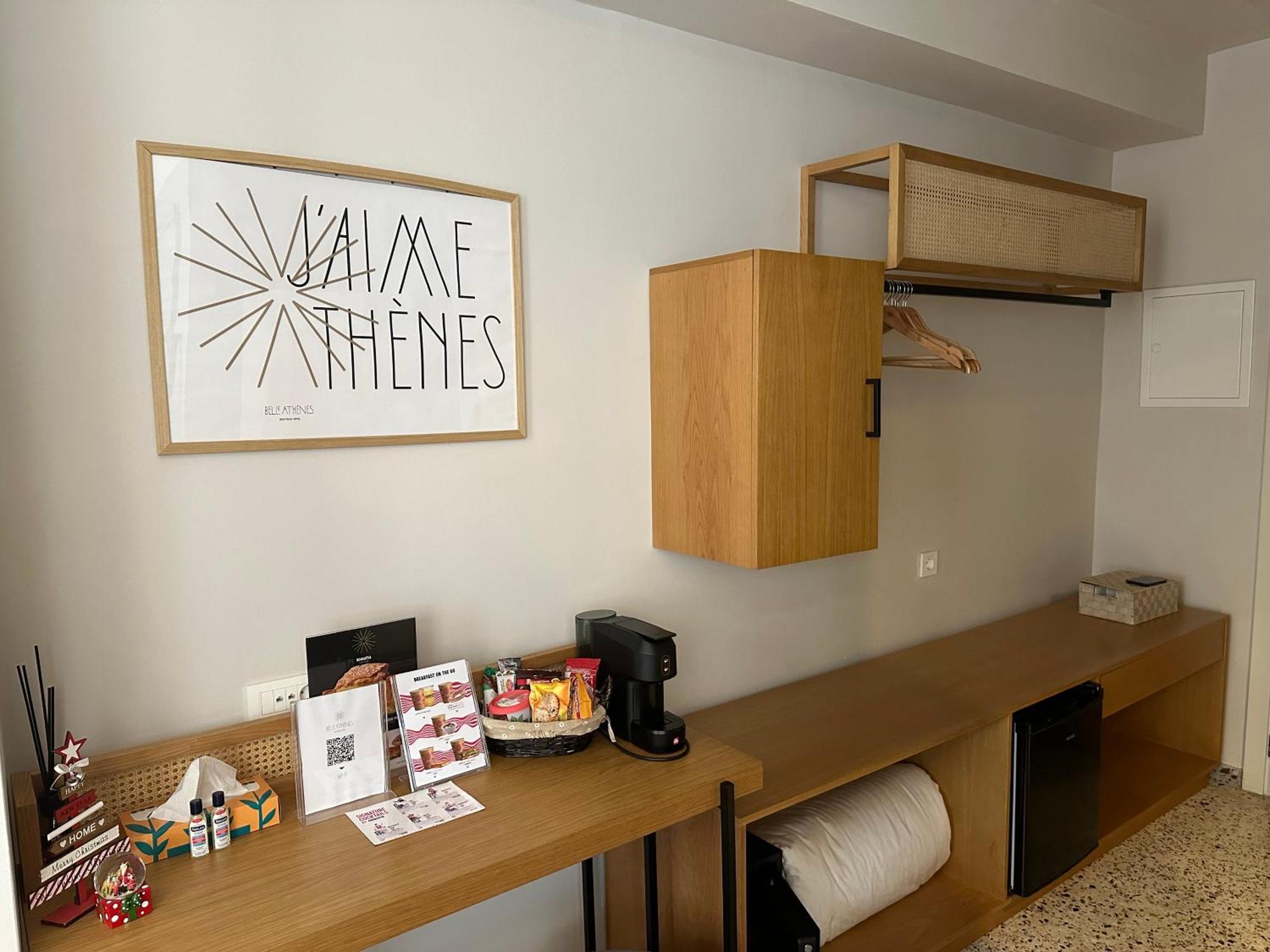 Belle Athenes - Luxury Rooms At Monastiraki Railway Station ภายนอก รูปภาพ