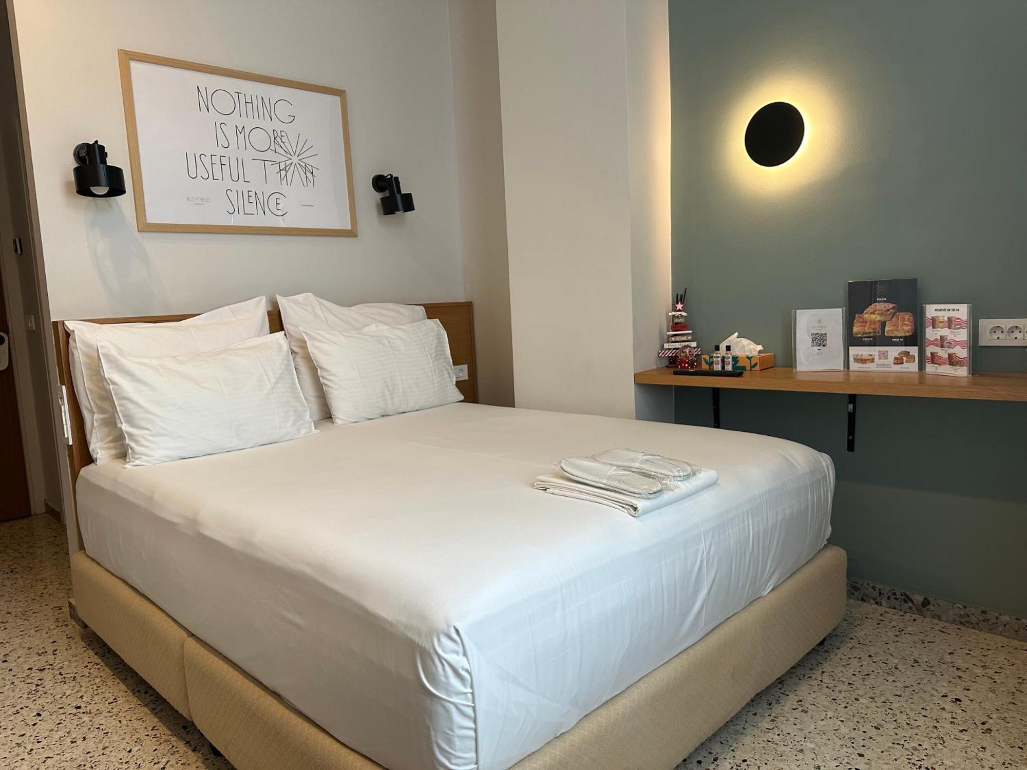Belle Athenes - Luxury Rooms At Monastiraki Railway Station ภายนอก รูปภาพ