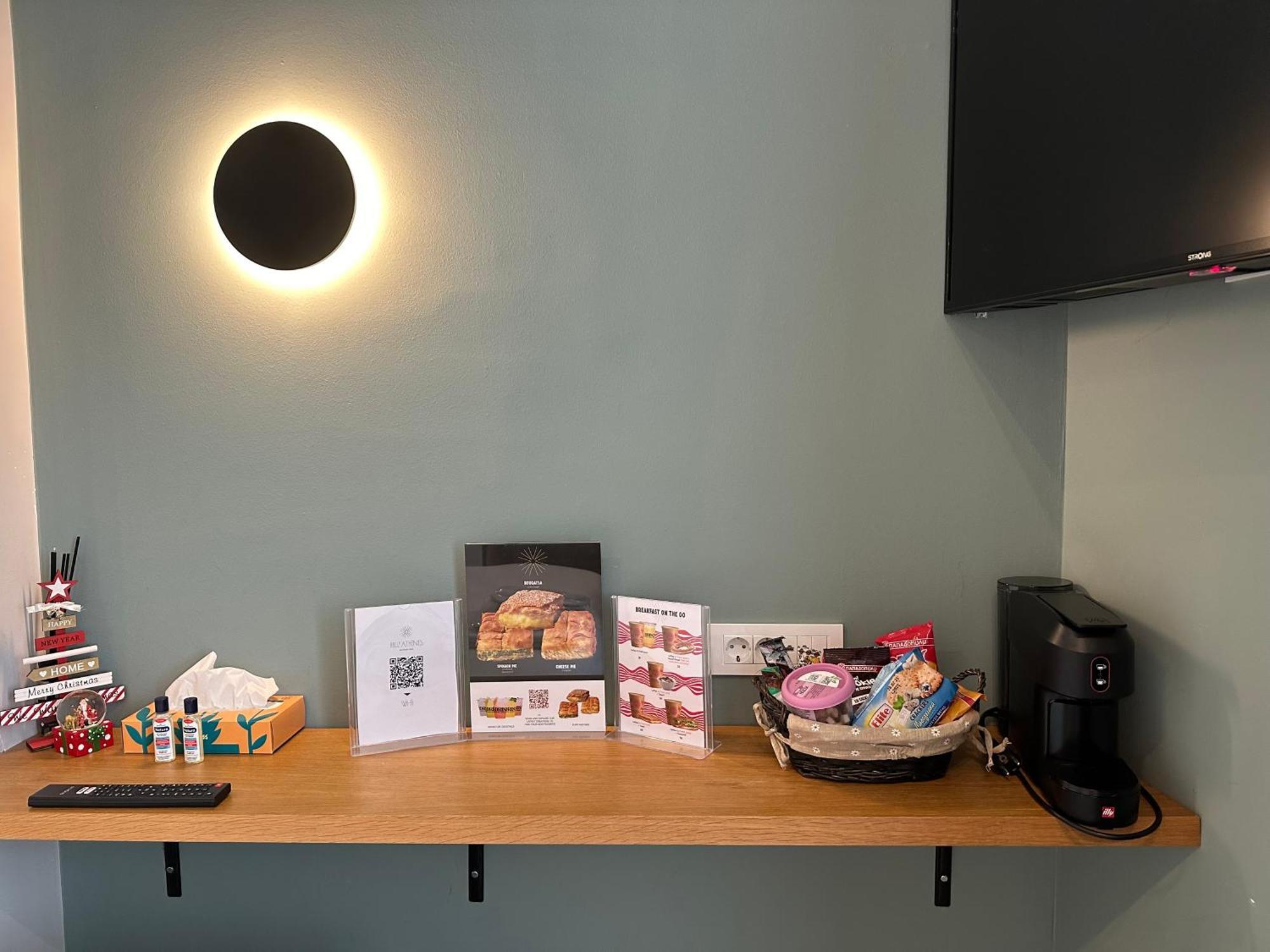 Belle Athenes - Luxury Rooms At Monastiraki Railway Station ภายนอก รูปภาพ